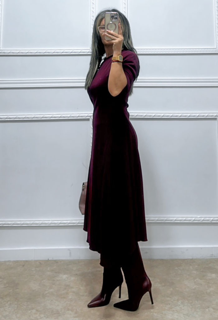 Ασύμμετρο φόρεμα με λουλούδι