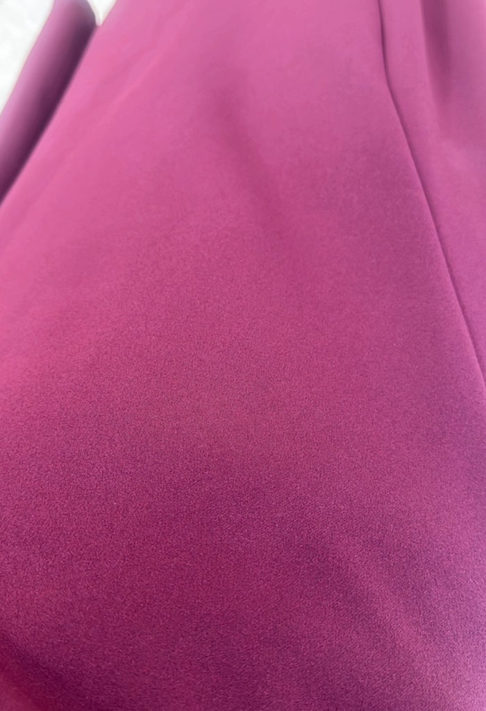 Ασύμμετρο φόρεμα με λουλούδι