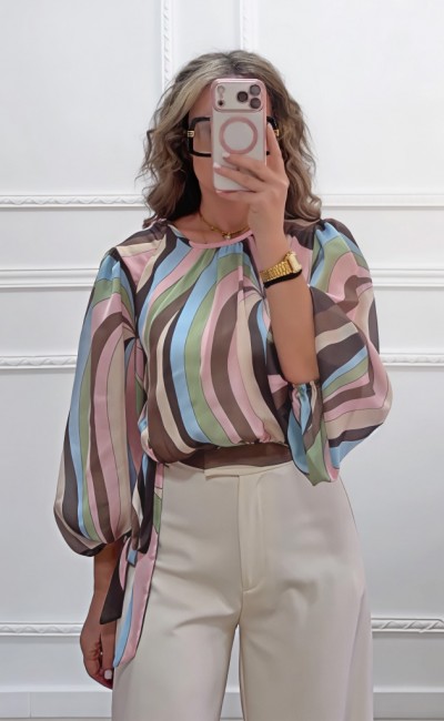 Εμπριμέ μπλούζα