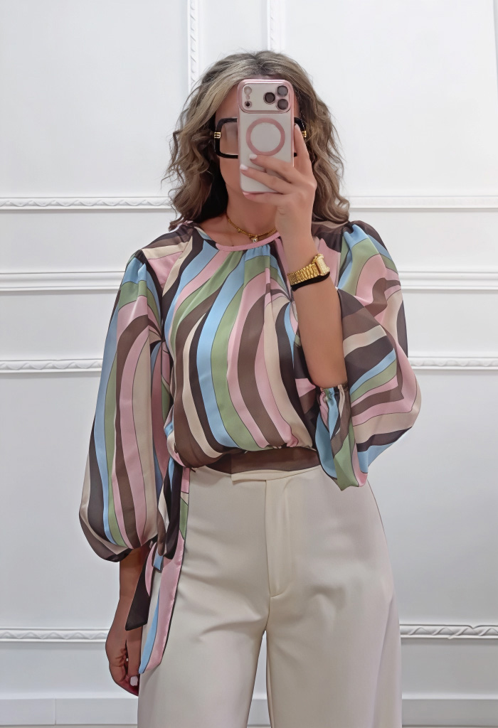 Εμπριμέ μπλούζα