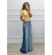 Τζιν παντελόνι με λεπτομέρεια