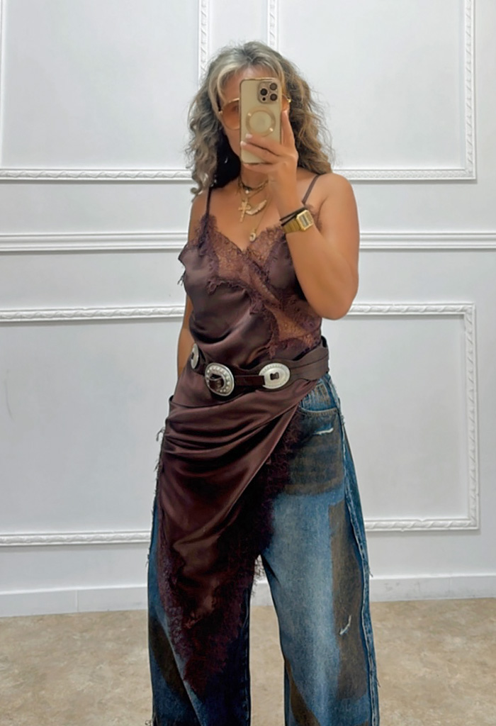 Σατέν μπλουζοφόρεμα με δαντέλα