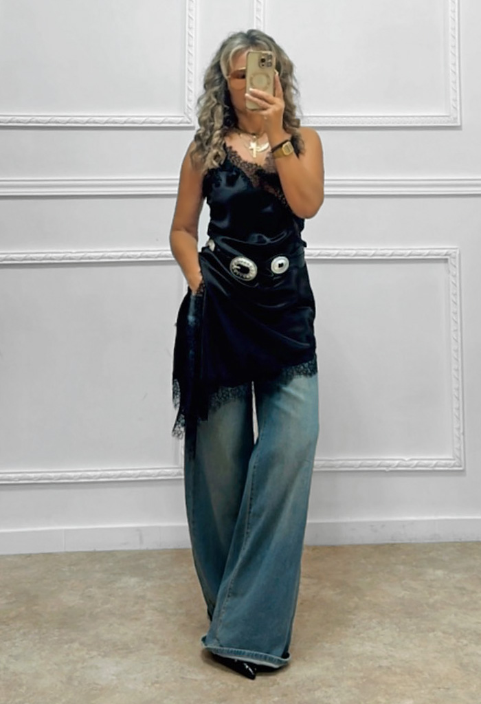 Σατέν μπλουζοφόρεμα με δαντέλα