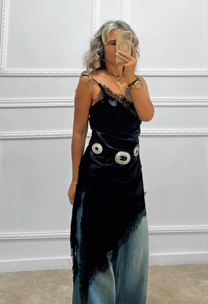 Σατέν μπλουζοφόρεμα με δαντέλα