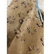 Πανωφόρι σουέτ με διάτρητο σχέδιο