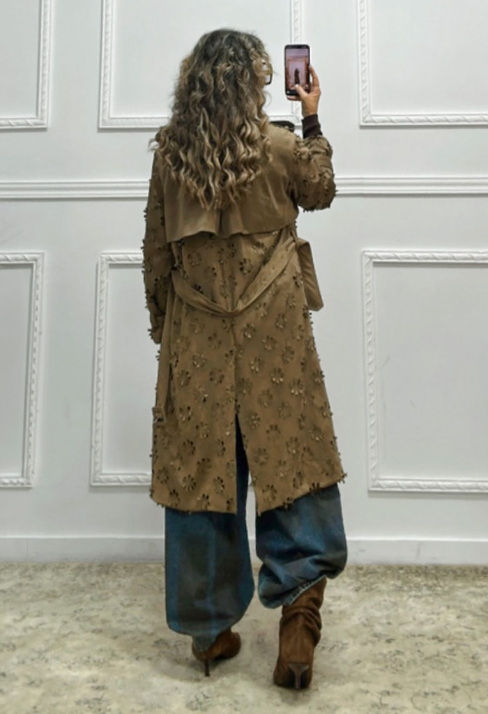 Πανωφόρι σουέτ με διάτρητο σχέδιο