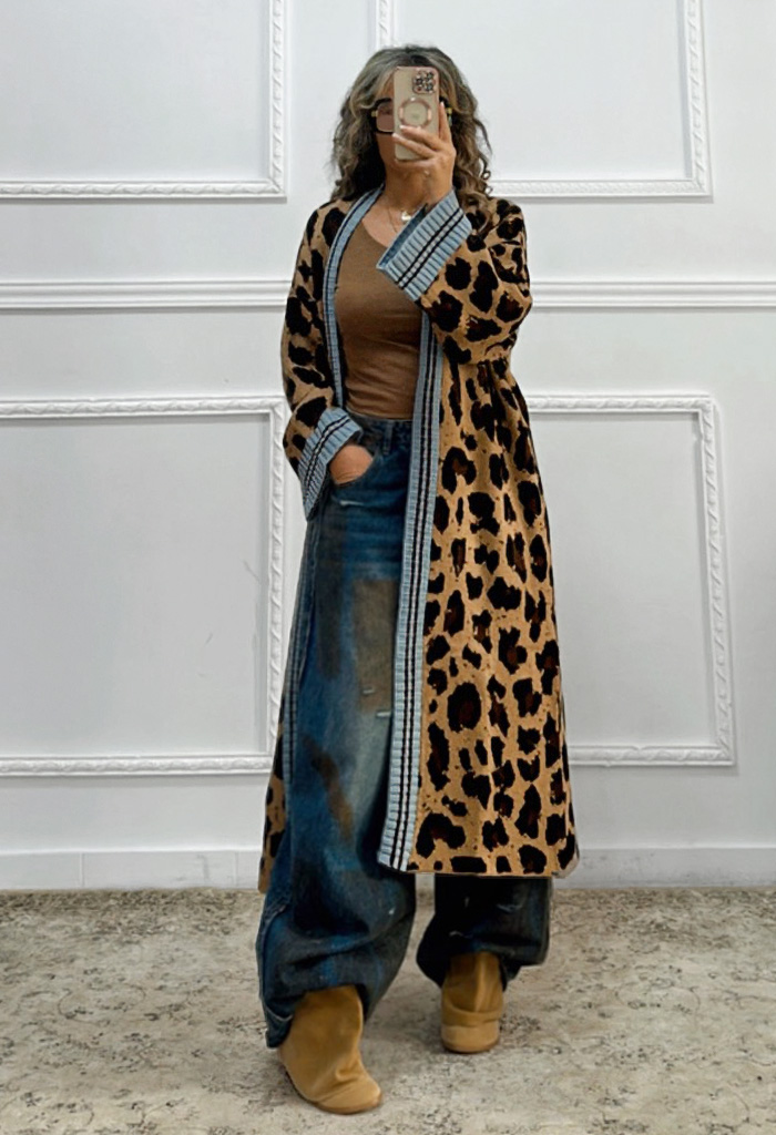 Τζιν με καφέ λεπτομέρειες