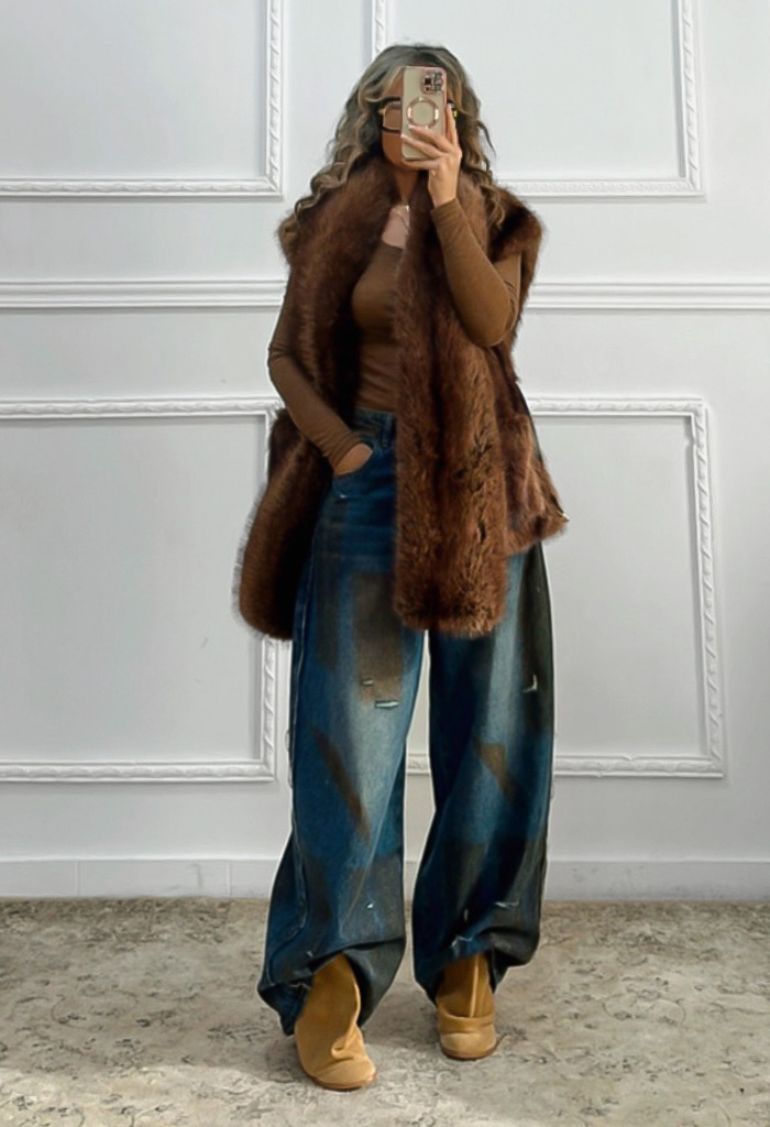 Τζιν με καφέ λεπτομέρειες