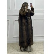 Μακριά oversized γούνα Μακριά oversized γούνα