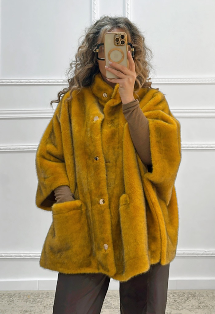 Γούνα με ιδιαίτερο μανίκι