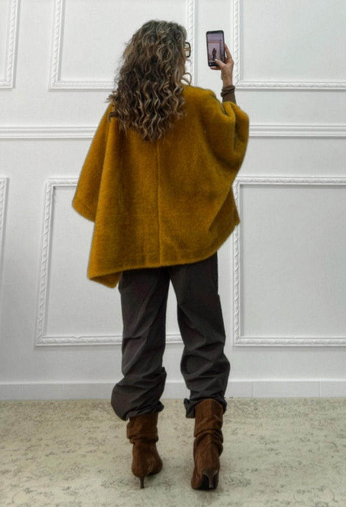 Γούνα με ιδιαίτερο μανίκι