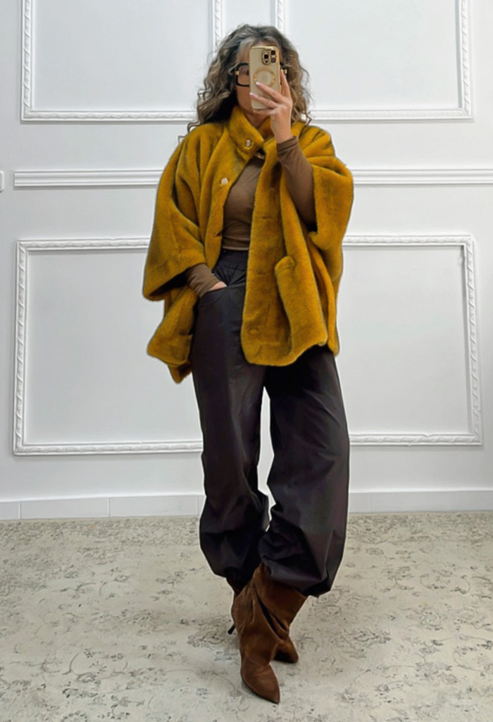 Γούνα με ιδιαίτερο μανίκι