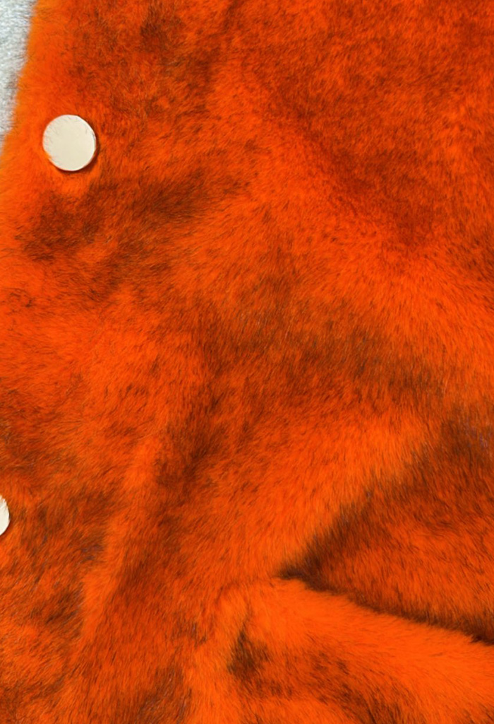 Γούνα με ιδιαίτερο μανίκι