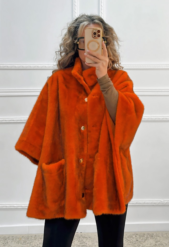 Γούνα με ιδιαίτερο μανίκι