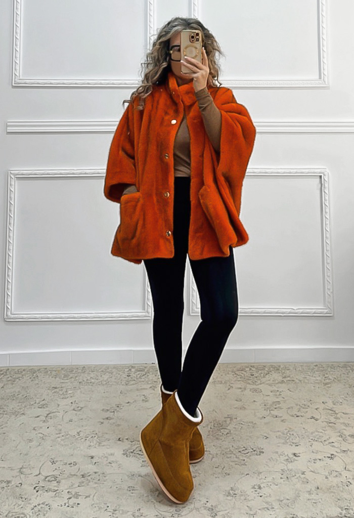 Γούνα με ιδιαίτερο μανίκι