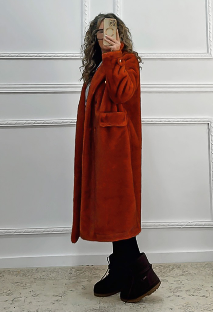 Μακριά γούνα πορτοκαλί