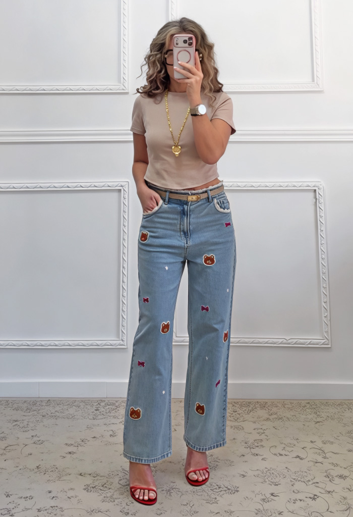 Τζιν παντελόνι με λεπτομέρειες