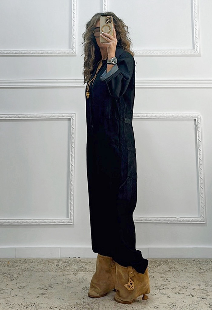 Ολόσωμη φόρμα σε super baggy γραμμή Ολόσωμη φόρμα σε super baggy γραμμή