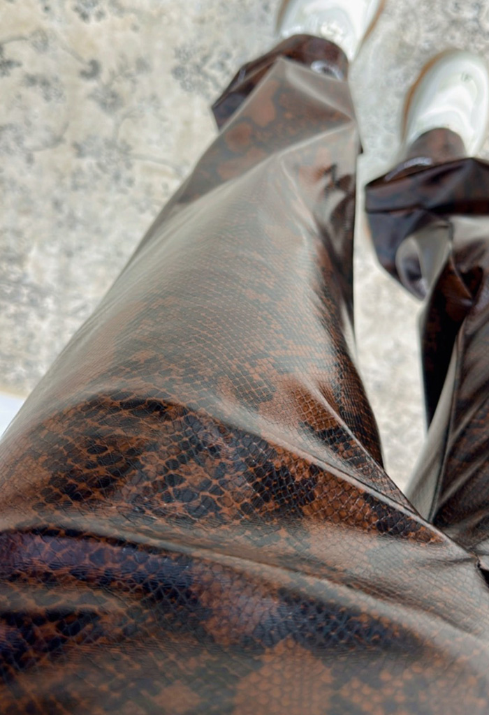 Παντελόνι δερματίνη snake print Παντελόνι δερματίνη snake print