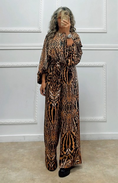 Παντελόνα και μπλούζα λέοπαρ