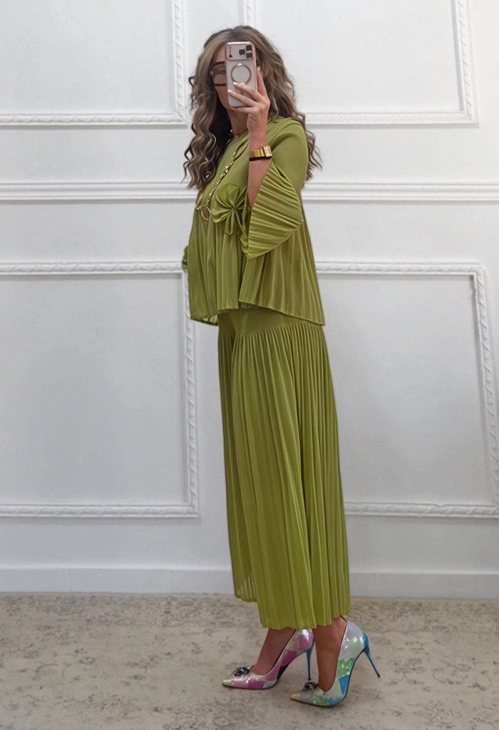 Πλισέ σετ μπλούζα-παντελόνα