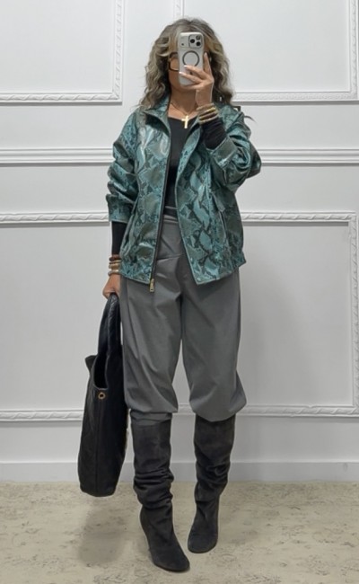 Jacket snake print