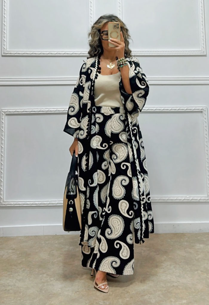 Σετ με κέντημα λαχούρι μαύρο