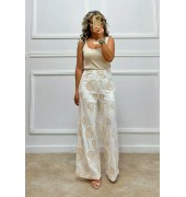 Σετ με κέντημα λαχούρι άσπρο