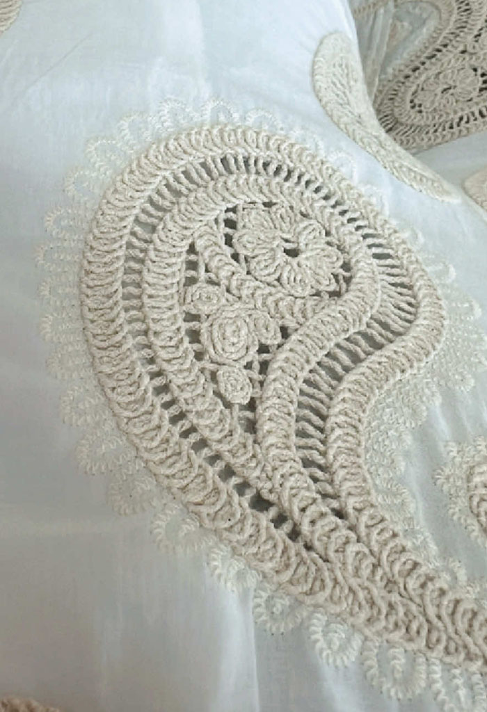 Σετ με κέντημα λαχούρι άσπρο