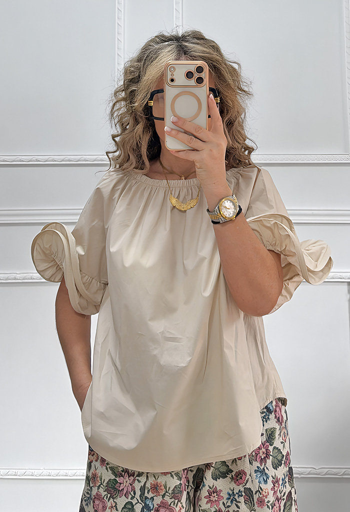 Μπλούζα με βολάν στο μανίκι μπεζ