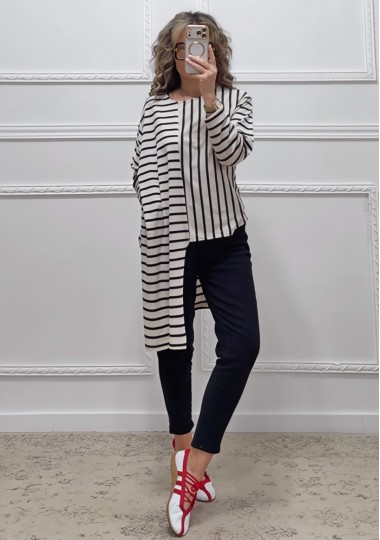 Ασύμμετρη μπλούζα ριγέ