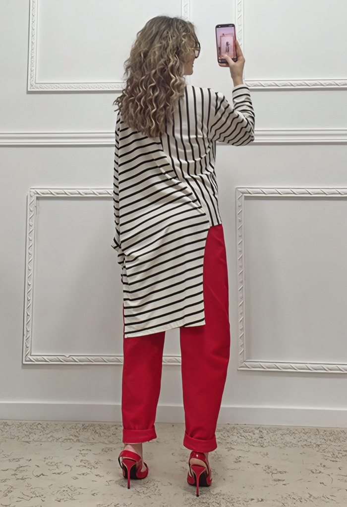 Ασύμμετρη μπλούζα ριγέ