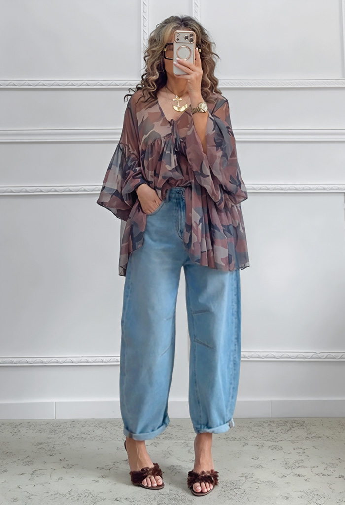 Army print μπλούζα με βολάν