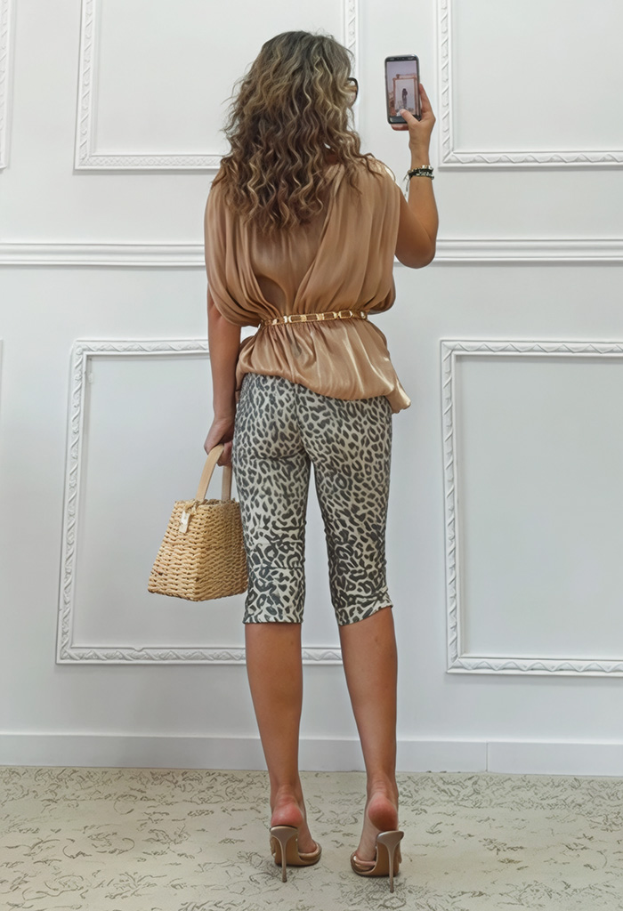 Κάπρι παντελόνι animal print Κάπρι παντελόνι animal print