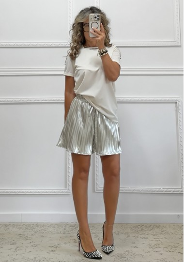 Square shirt white