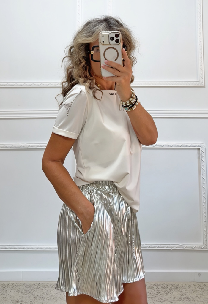 Square shirt white