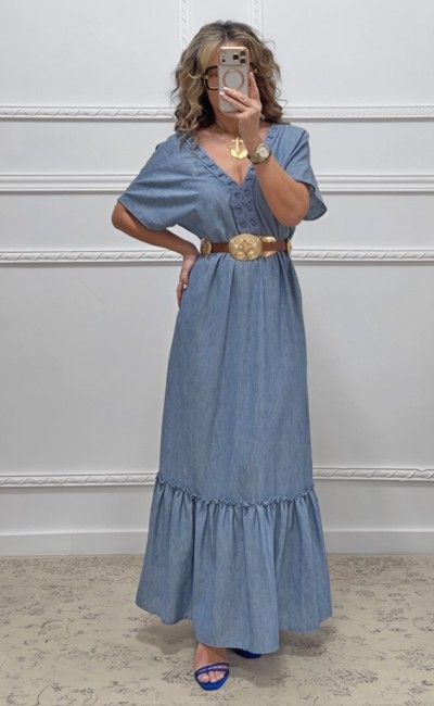 Φόρεμα με V άνοιγμα