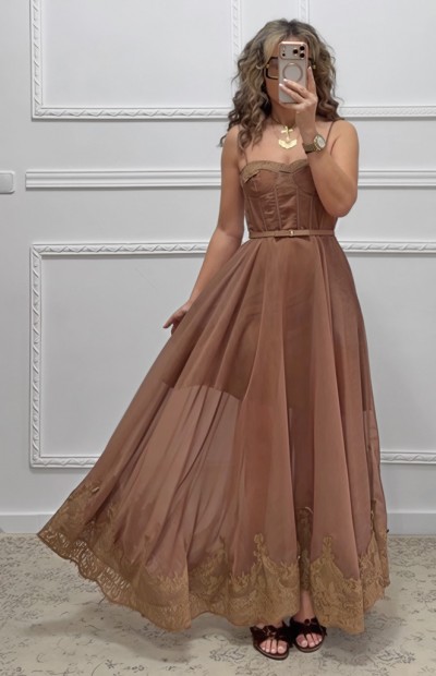 Μακρύ φόρεμα σοκολατί