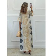 Μακρύ καφτάνι με κεντήματα Μακρύ καφτάνι με κεντήματα