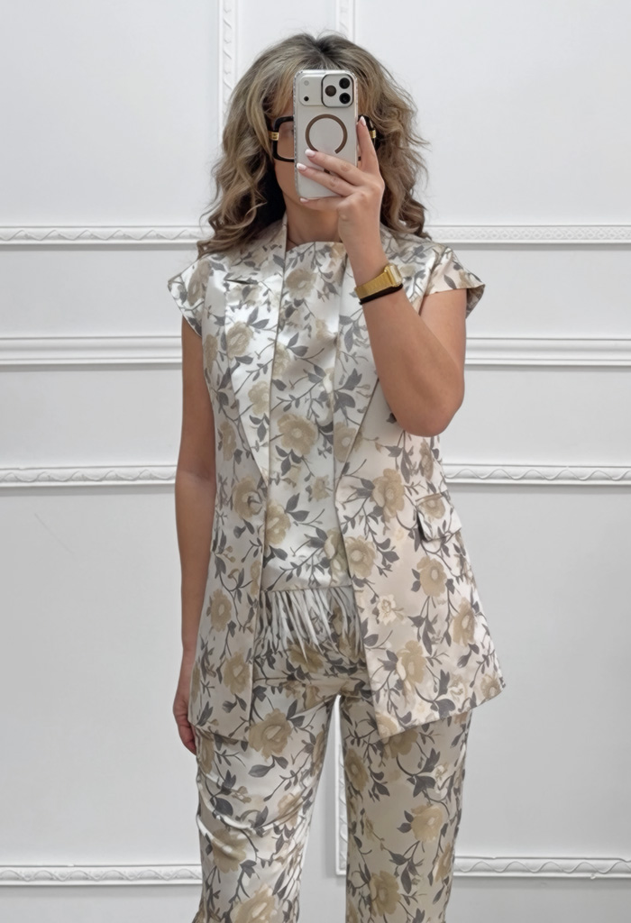 Φλοράλ γιλέκο