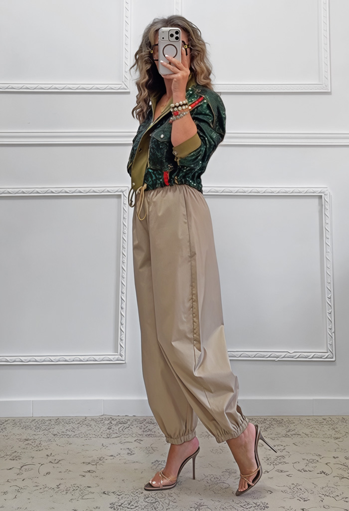 Cropped jacket με παγιέτες