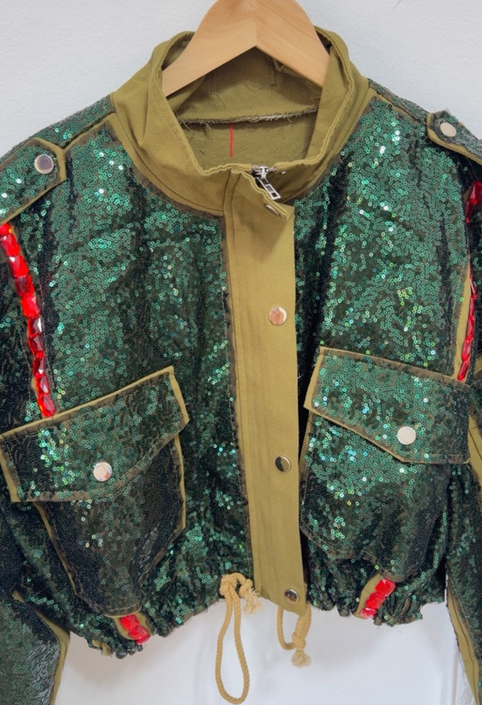 Cropped jacket με παγιέτες
