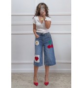 Βερμούδα με λεπτομέρειες Βερμούδα με λεπτομέρειες