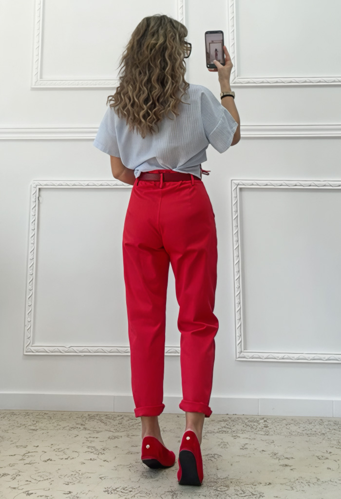Mom fit παντελόνι κόκκινο Mom fit παντελόνι κόκκινο