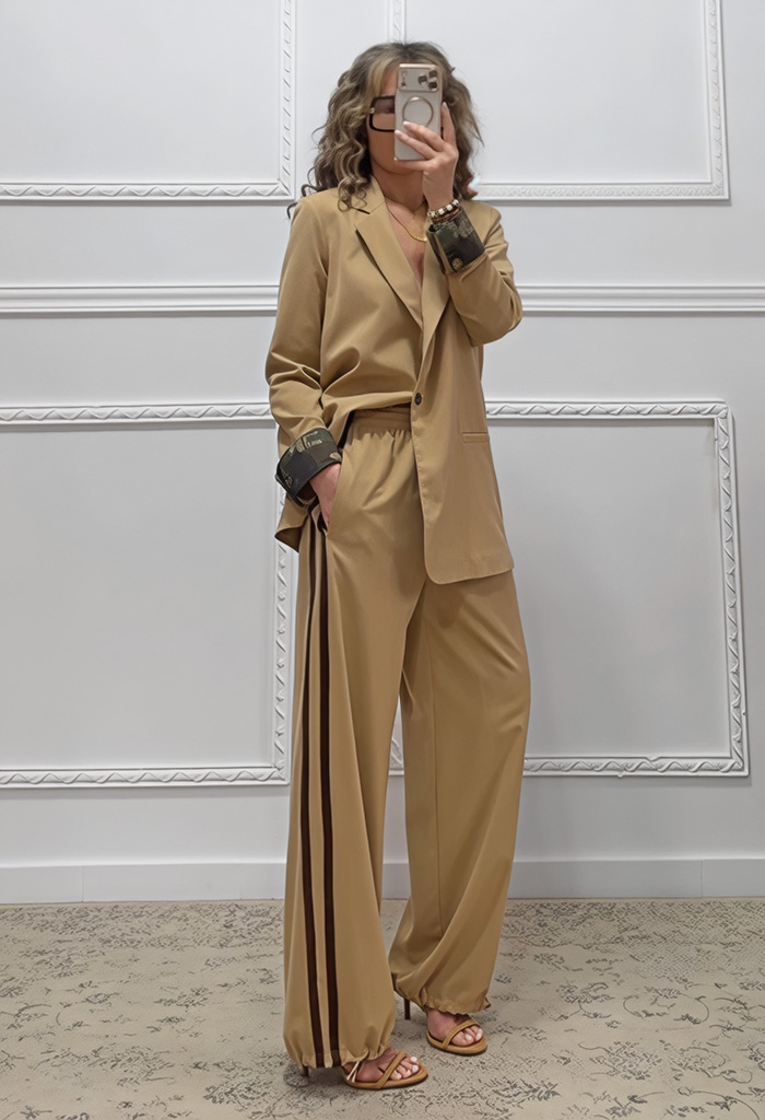 Σακάκι με army λεπτομέρειες