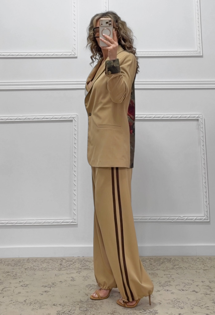 Σακάκι με army λεπτομέρειες