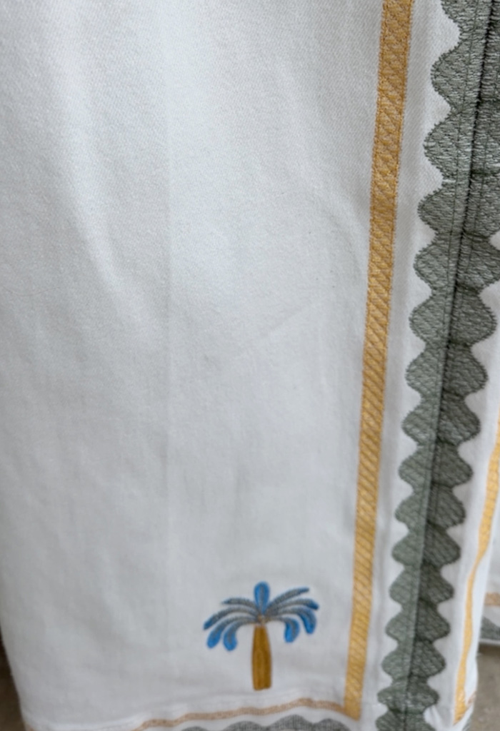 Παντελόνι με κεντήματα