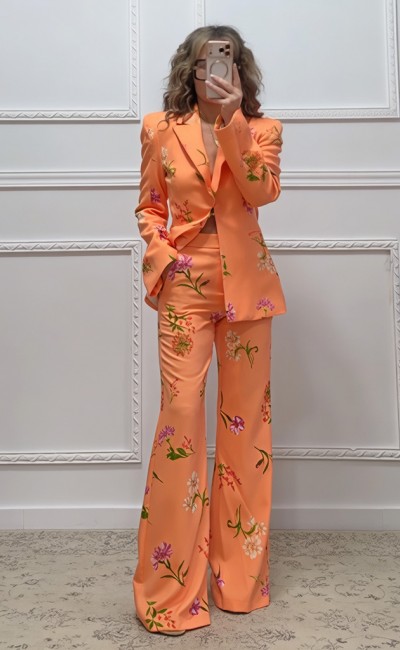 Floral κοστούμι πορτοκαλί Floral κοστούμι πορτοκαλί