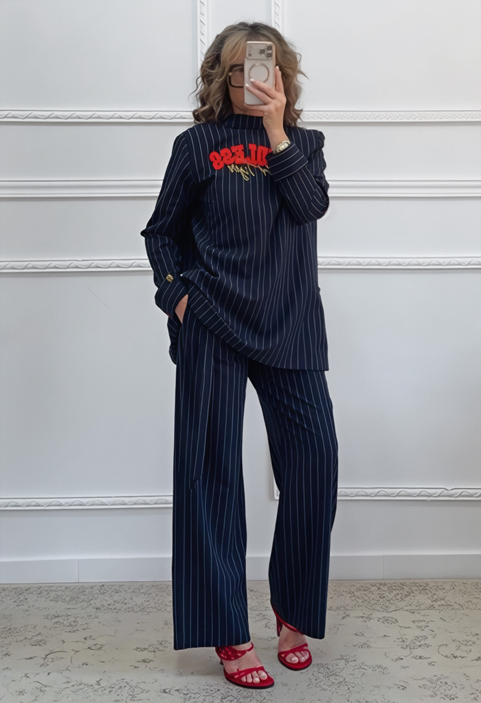 Ριγέ κοστούμι