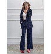 Ριγέ κοστούμι